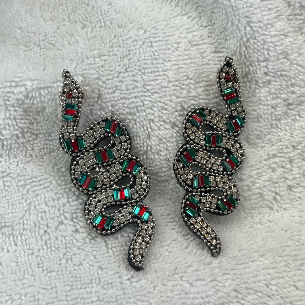 Elegant bejeweled Earrings